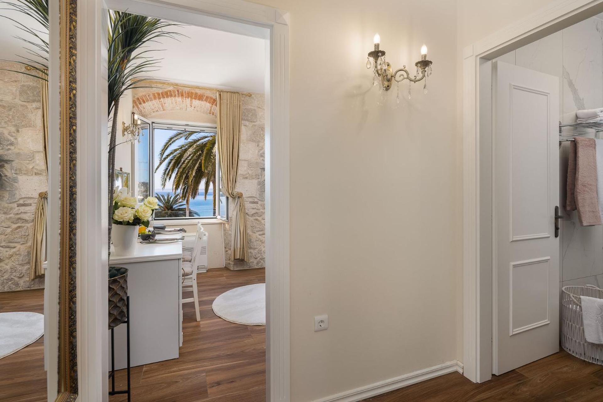 Luxury & - Riva & Sea View In Diocletian Palace Penzion Split