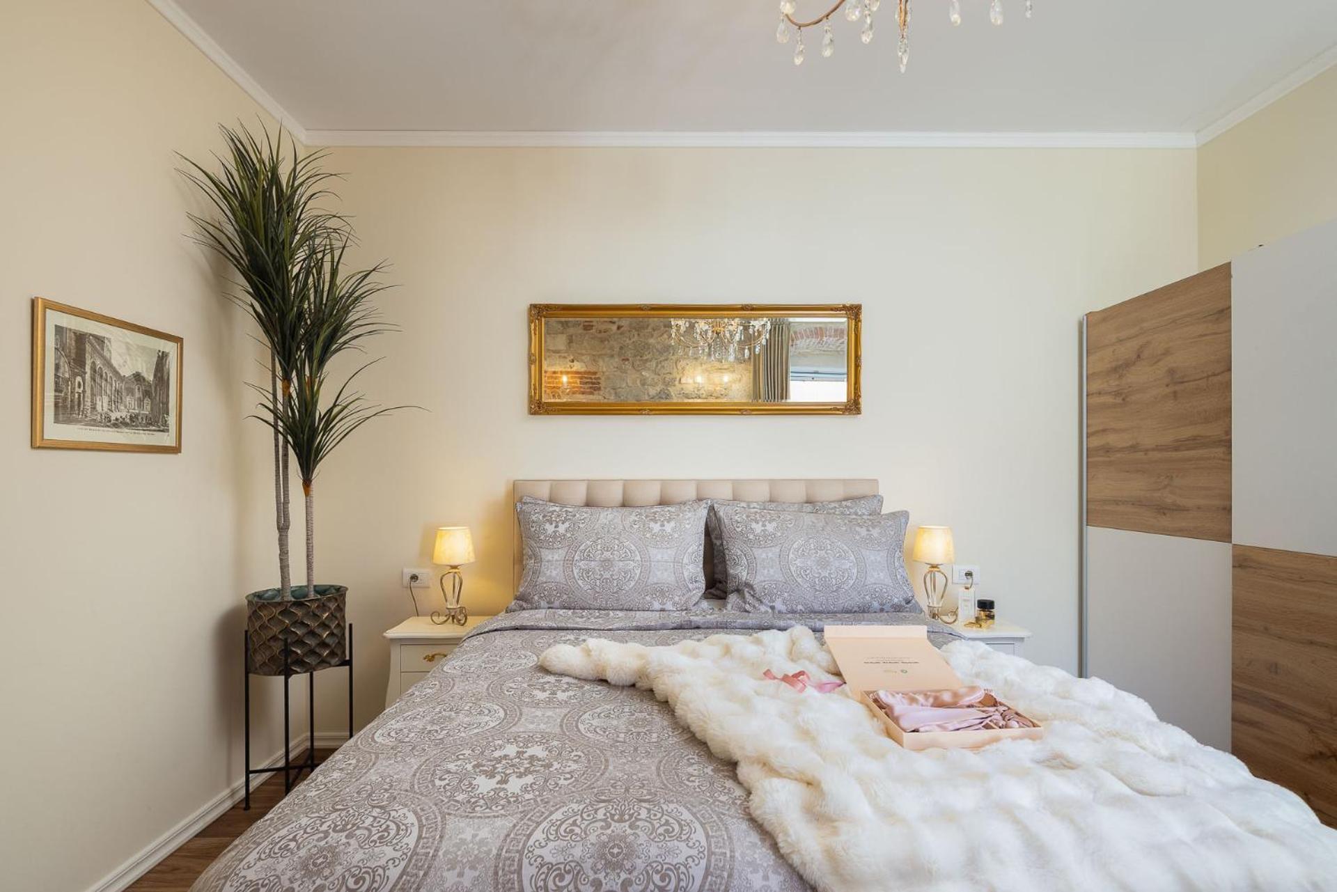 Penzion Luxury & - Riva & Sea View In Diocletian Palace Split