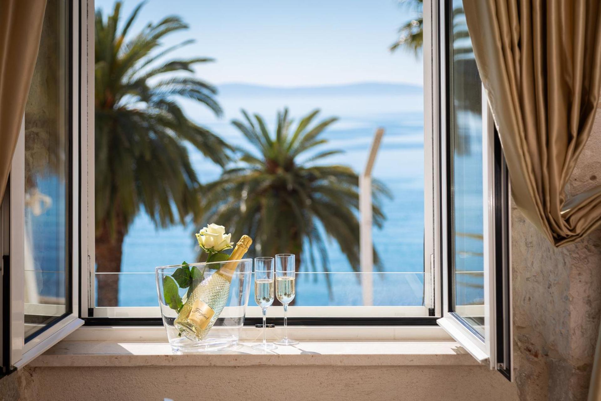 Luxury & - Riva & Sea View In Diocletian Palace Maison d'hôtes *