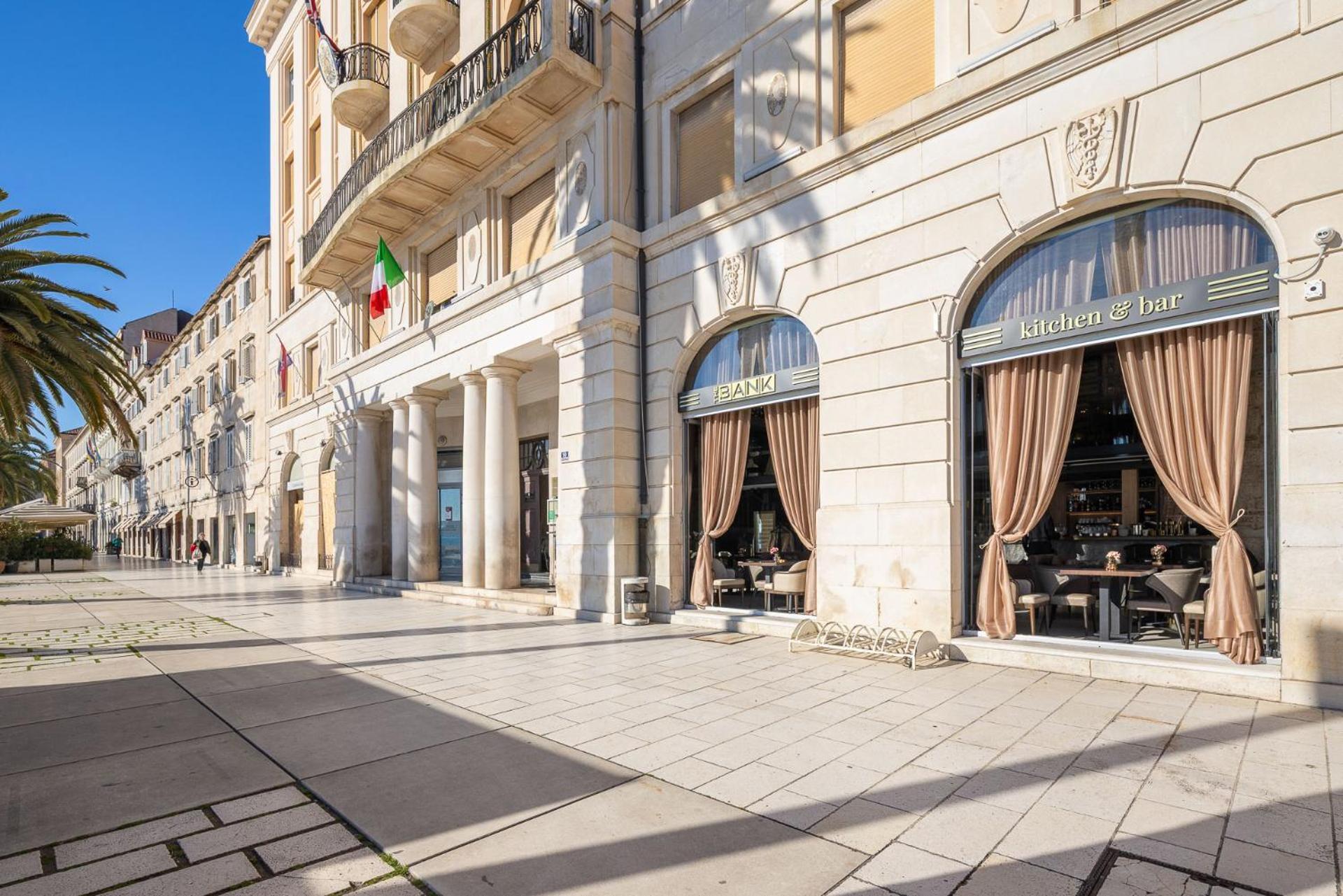 Luxury & - Riva & Sea View In Diocletian Palace