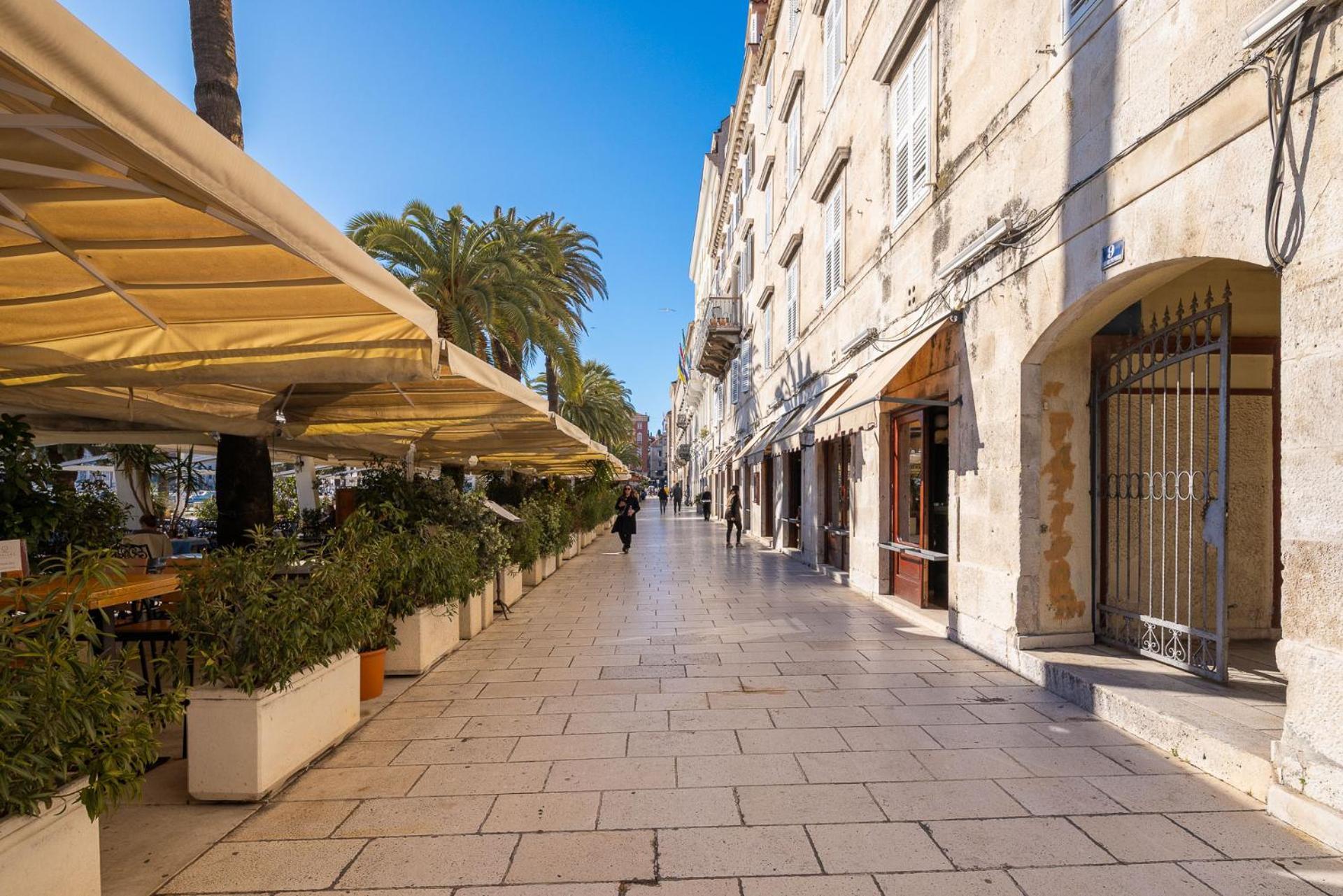 Luxury & - Riva & Sea View In Diocletian Palace